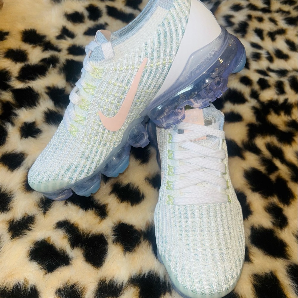 Nike Air VaporMax Flyknit 3 Sneakers